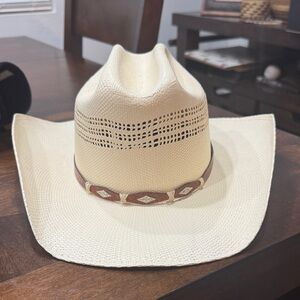Stallion by Stetson youth straw Cowboy Hat with leather band